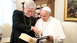 Heinrich Bedford-Strohm und Papst Franziskus