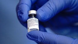 Ampulle mit Impfstoff