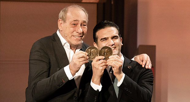 li. Peter Fischer; re. Makkabi-Praesident Alon Meye