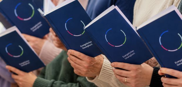 Das Neue Evangelische Gesangbuch überzeugt in der Praxis.