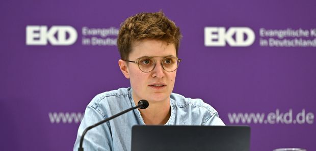 Anna Nicole Heinrich