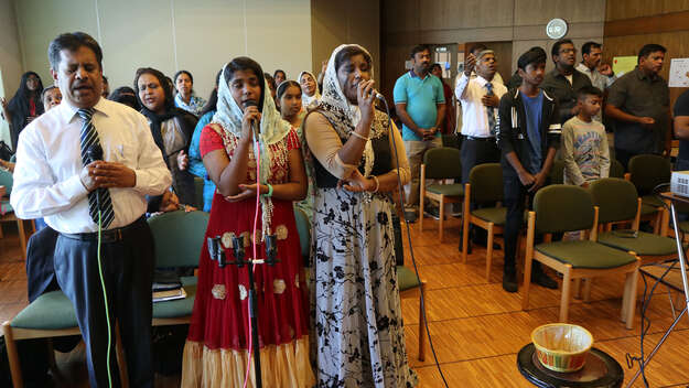 Gottesdienst in der tamilischen Pfingstgemeinde Shalom Church of God in Backnang