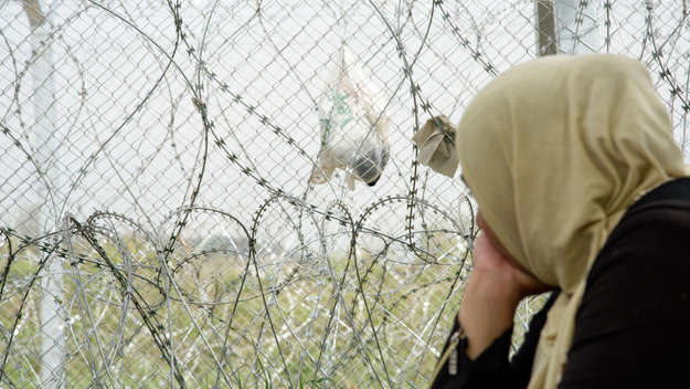 Griechisch-mazedonischen Grenzzaun im Flüchtlingslager Idomeni (Foto vom 08.04.2015)
