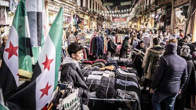 Geschäftiges Treiben auf dem Suq al-Hamediyye in Damaskus