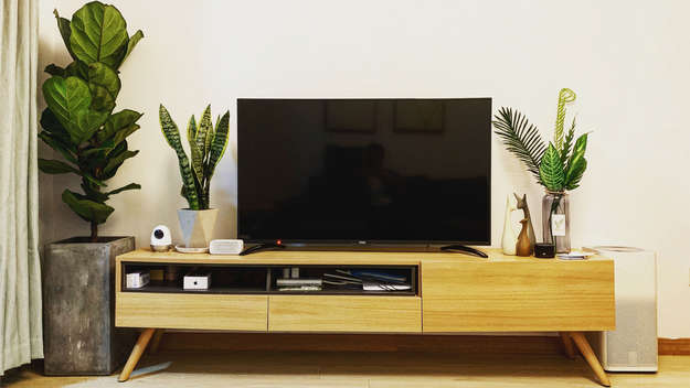 Symbolbild - Fernseher in einer Wohnung