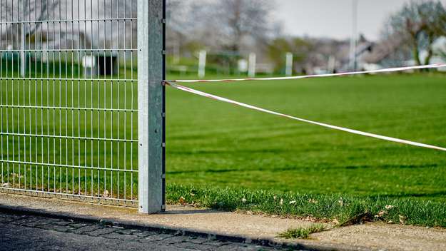 gesperrter Fußballplatz