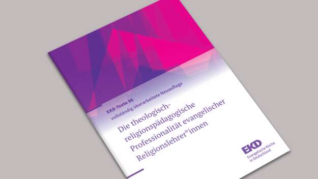 Cover Professionalität evangelischer Religionslehrer*innen