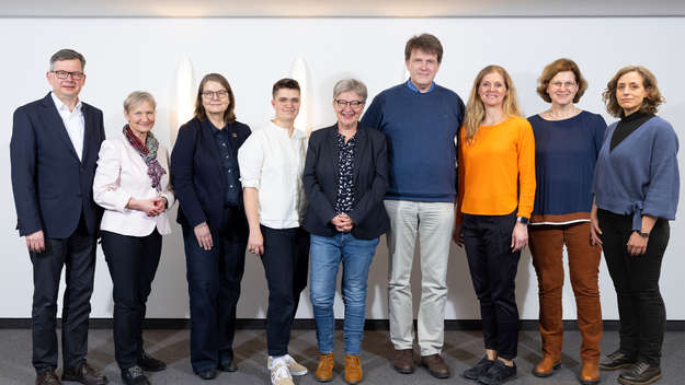 Kirchliche Beauftragte im Beteiligungsforum von links nach rechts: Christoph Meyns, Kirsten Fehrs, Maria Loheide, Anna-Nicole Heinrich, Dorothee Wüst, Jan Lemke, Franziska Bönsch, Daniele Fricke, Mareike Dee