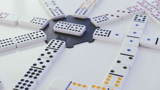 Symbolbild - ein Dominospiel
