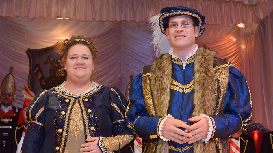 Pfarrer Gregor Heidbrink als Faschingsprinz mit seiner Frau Pfarrer Gregor Heidbrink als Faschingsprinz mit seiner Frau