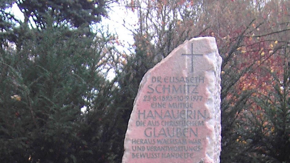Ehrengrab von Elisabeth Schmidt in Hanau