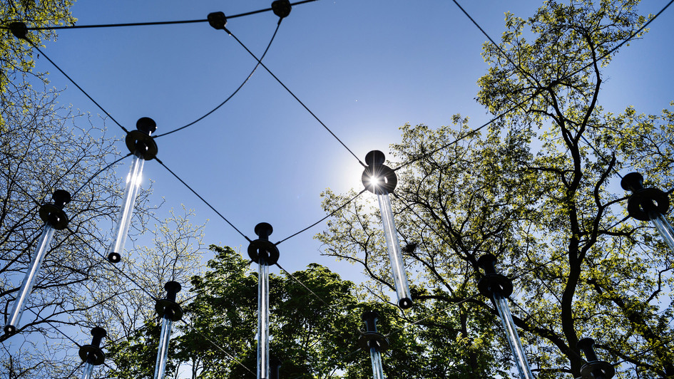 Installation „Clouds“ am Torraum 6 „Ökumene und Religion“ der Weltausstellung Reformation