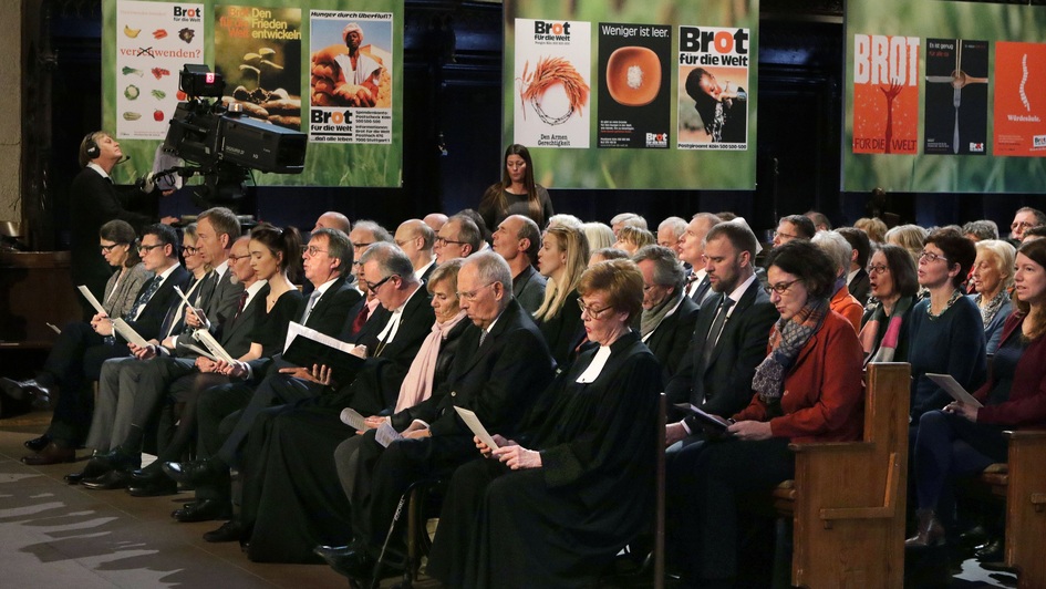 Festgottesdienst zur Eröffnung der 60. Aktion von „Brot für die Welt““ Festgottesdienst zur Eröffnung der 60. Aktion von „Brot für die Welt““