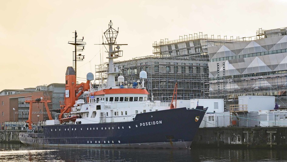 Forschungsschiff Poseidon im Kieler Hafen