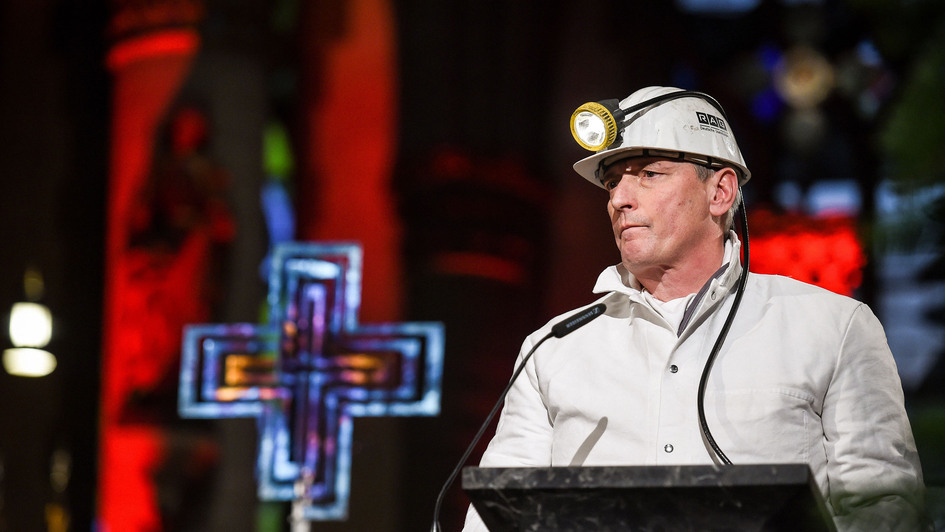 Bergmann im Gottesdienst an der Kanzel Bergmann im Gottesdienst an der Kanzel