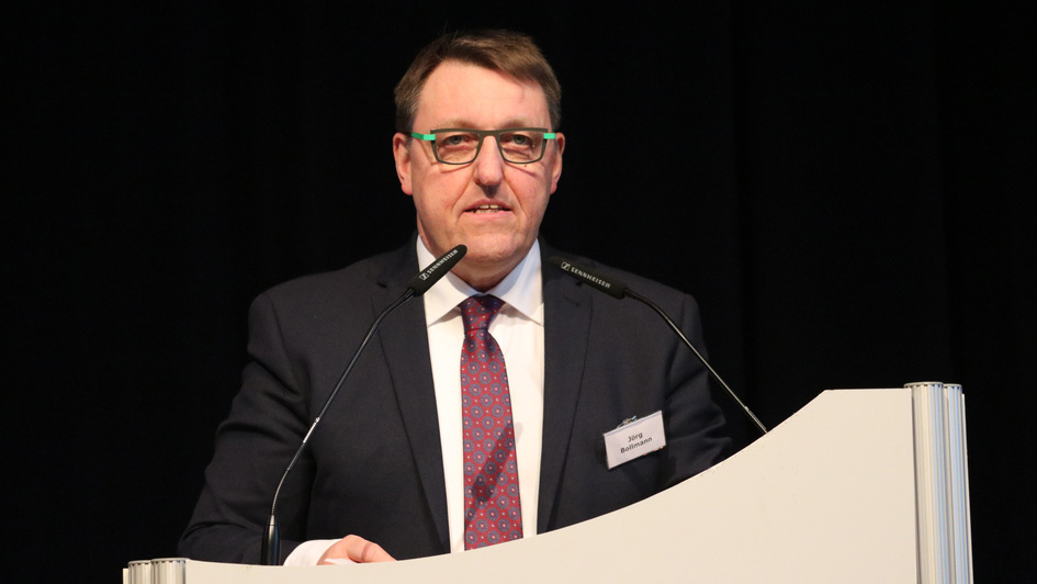Jörg Bollmann, Direktor des Gemeinschaftswerkes der Evangelischen Publizistik (GEP) vor der EKD-Synode in Dresden