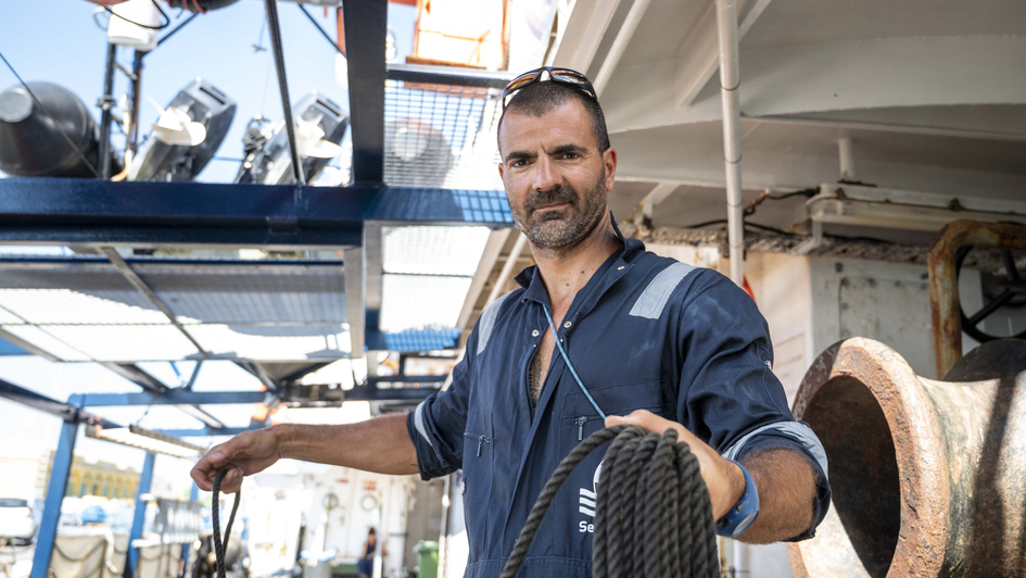 Der französische Seenotretter Arnaud Banos MItte August 2020 an Bord der 'Sea-Watch 4' Der französische Seenotretter Arnaud Banos MItte August 2020 an Bord der 'Sea-Watch 4'