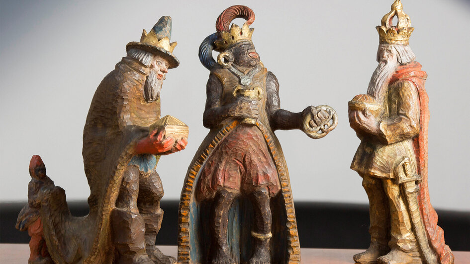 Die drei Koenige mit der umstrittenen Melchior-Figur der Krippe im Ulmer Muenster Die drei Koenige mit der umstrittenen Melchior-Figur der Krippe im Ulmer Muenster
