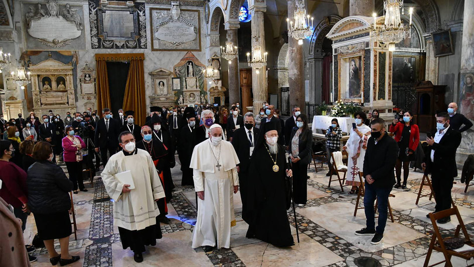 Einzug der Religionsvertreter in die Basilica dell'Aracoeli