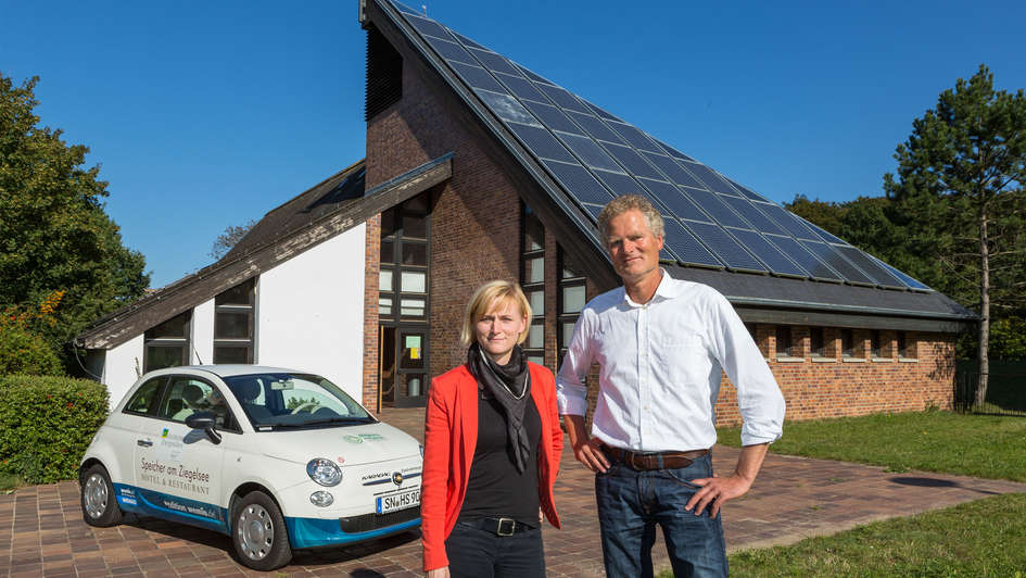 Kirchliches Energiewerk, Geschäftsführer Dr. Gottfried Timm und Cornelia Meissner