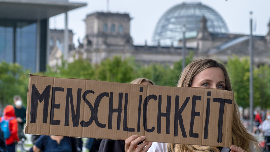 Demonstration in Berlin für mehr Hilfe für Schutzsuchende aus Afghanistan
