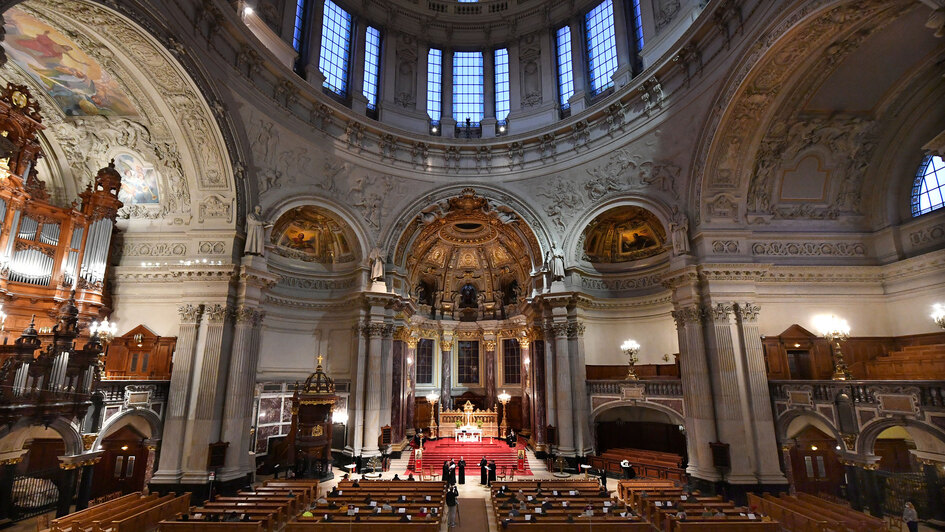 Blick in den Berliner Dom Blick in den Berliner Dom