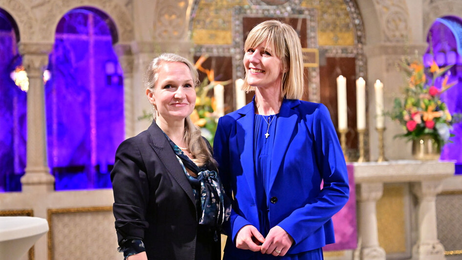 Ariadne Klingbeil (li.) und Stefanie Schardien (re.) Ariadne Klingbeil (li.) und Stefanie Schardien (re.)