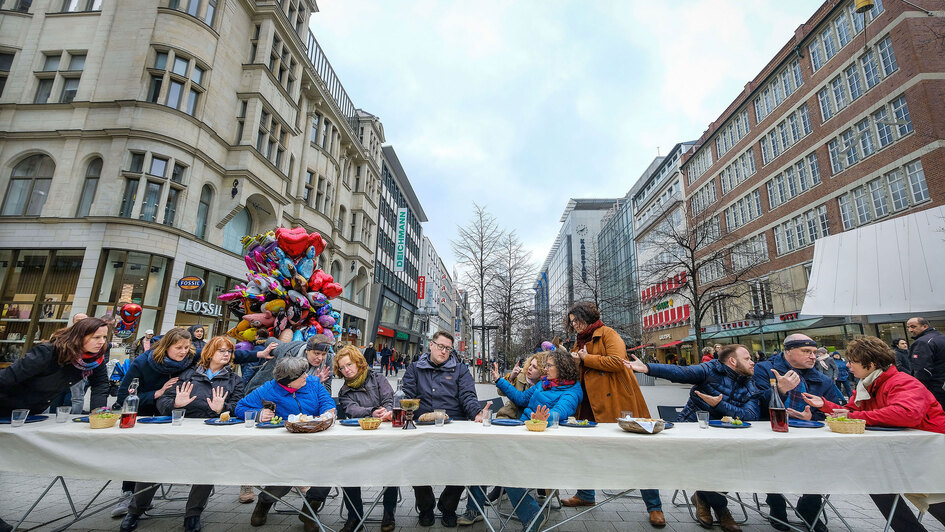 Straßentheater Mahl ganz anders Straßentheater Mahl ganz anders
