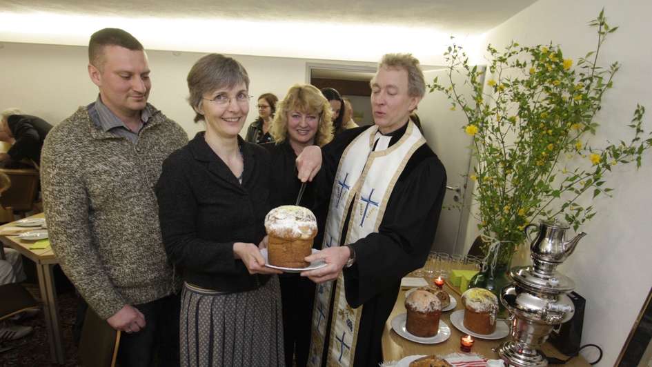 Russlanddeutsche feiern Ostergottesdienst Russlanddeutsche feiern Ostergottesdienst