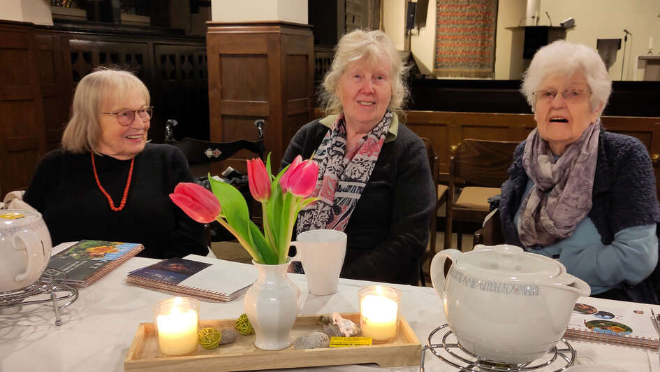 Teilnehmerinnen der Fastengruppe in der Friedenskirche Offenbach (2026)