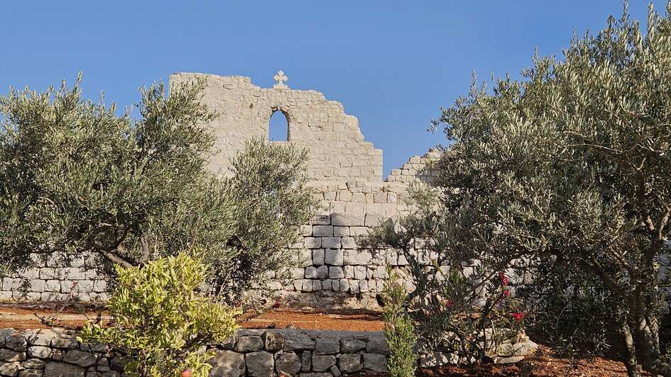 Ruine der alten Georgskirche in Taybeh, Palästina