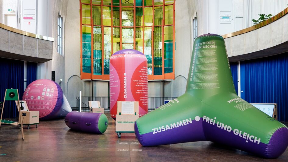 Wanderausstellung Frei und Gleich