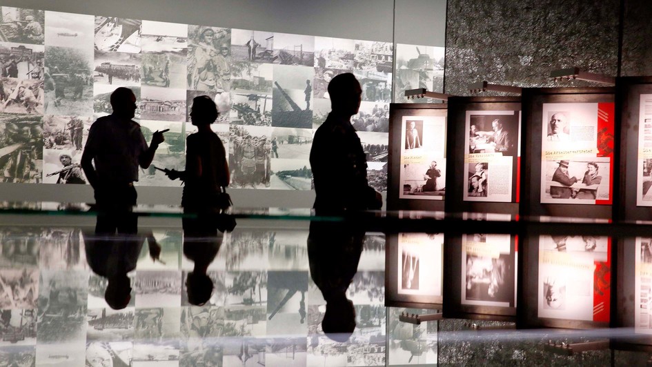 Ausstellung zum Hitler-Attentat 1944 m Militaerhistorischen Museum der Bundeswehr in Dresden 2019