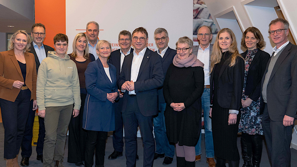 Gruppenfoto des neu zusammengesetzten Aufsichtsrates des GEP Gruppenfoto des neu zusammengesetzten Aufsichtsrates des GEP