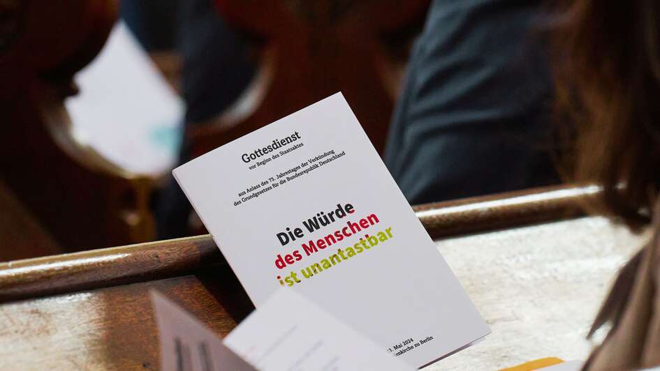 Gottesdienst 75 Jahre Grundgesetz Gottesdienst 75 Jahre Grundgesetz