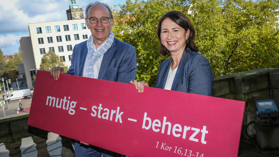 Motto des Kirchentags: mutig-stark-beherzt Motto des Kirchentags: mutig-stark-beherzt
