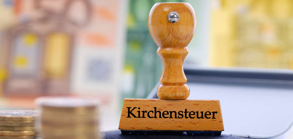 Stempel mit der Aufschrift Kirchensteuer. Stempel mit der Aufschrift Kirchensteuer.