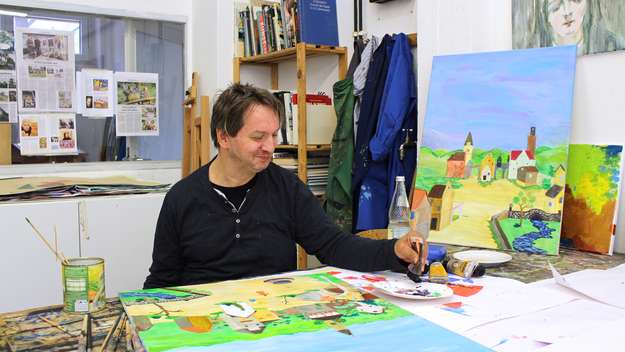 Lydda-Künstler Karl-Heinz Melzer am Werk in der Grafik-Werkstatt im Haus Lydda