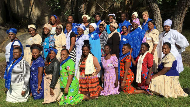 Weltgebetstag der Frauen 2020: Gruppenbild des Komitees in Simbabwe