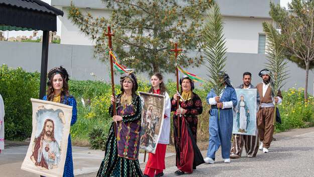 Prozession durch Alqosh im Irak