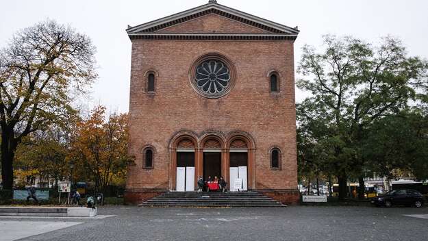 Die Nazarethkirche auf dem Berliner Leopoldplatz