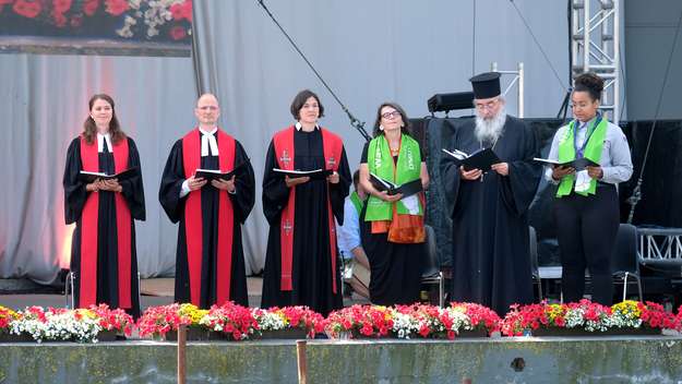 Kirchentag beendet - Gottesdienst an Seebühne im Dortmunder Westfalenpark