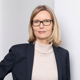 Karoline Lehmann Karoline Lehmann