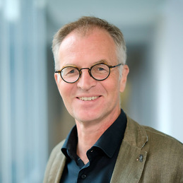 Dr. Hans Ulrich Anke