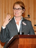 Prof. Dr. Christine Axt-Piscalar