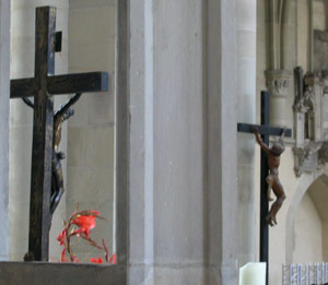 Altarkreuz im Magdeburger Dom