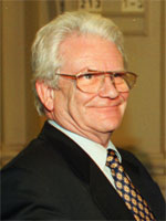 Reinhard Henkys 